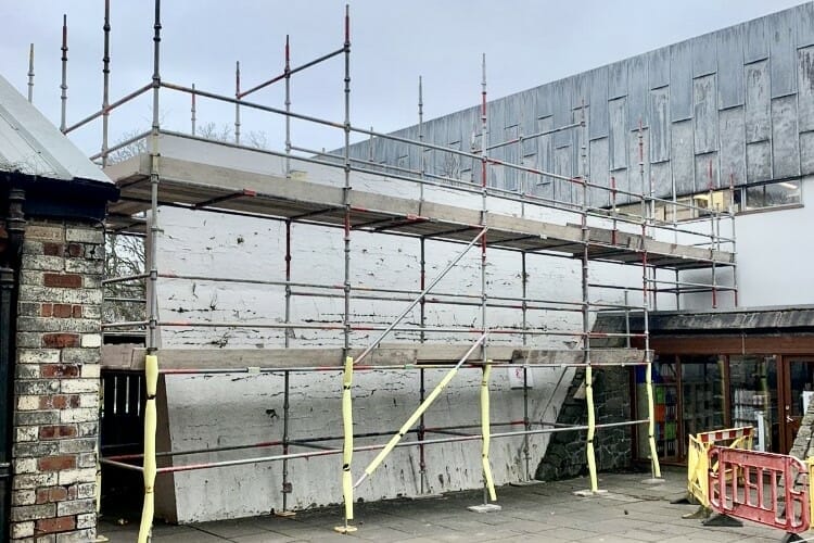 Scaffold Hire for Commercial Projects in Edinburgh Scotland