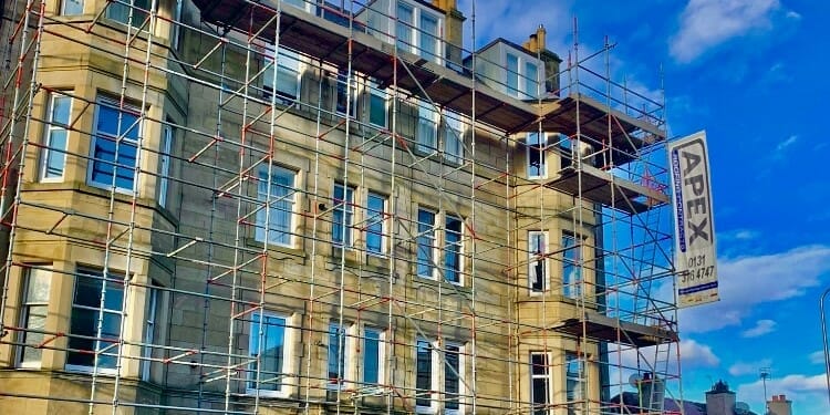 Scaffolding Hire for Commercial Projects